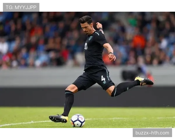 德波尔的战术革新提升英超球队表现，值得关注球迷热议